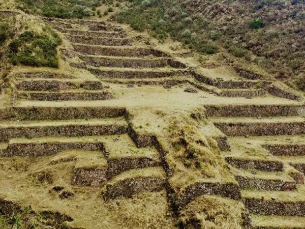 Moon temple "Killarumiyoc" and Hummingbird terraces hike