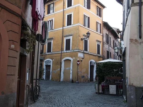 Untouched Rome Tour: Trastevere and Jewish Ghetto