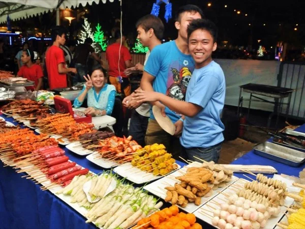 Authentic Philippines Foods Tour