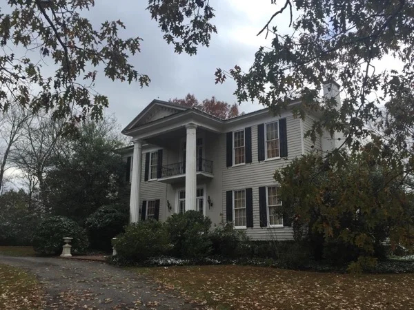 Full-Day Driving Tour of Antebellum Homes and Plantations