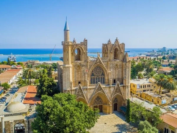 Interaction of religions in Cyprus: from Early Christianity to Modernity - Indoor Live Virtual tour