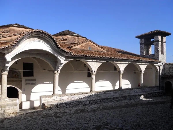 Berat: UNESCO World Heritage Site; history, archaeology and iconography