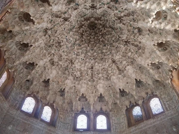 The only architecture tour in the Alhambra with a local expert