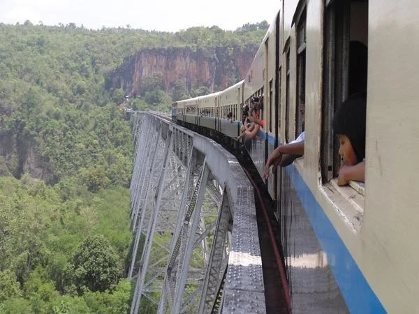 Trip to Goteik Viaduct in Myanmar!