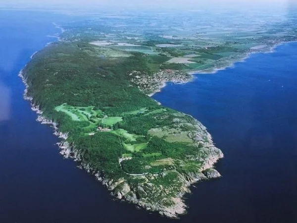 Denmark & Sweden Highlights Full-Day Tour by car, minibus (11 guests) or tourist bus (61 guests)