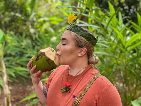 Taste Local Fruit and Food, The Ultimate Spice Tour