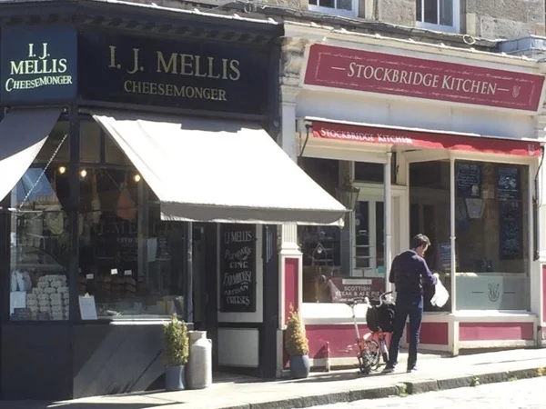 Food Lover's Half Day Walking Tour of Stockbridge