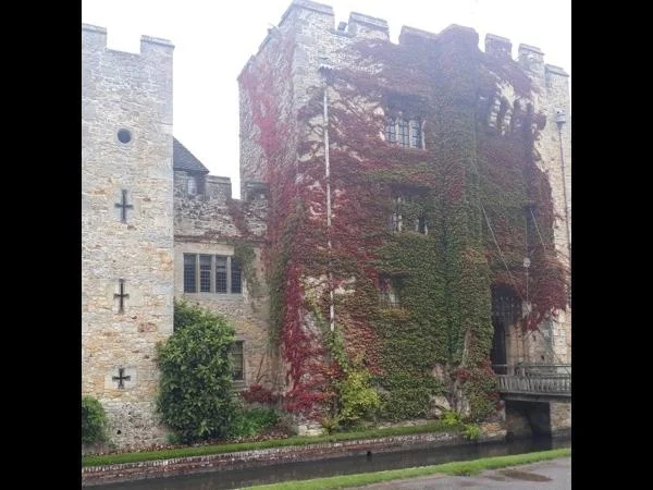 Private Full Day Hampton Court Palace and Hever Castle Excursion