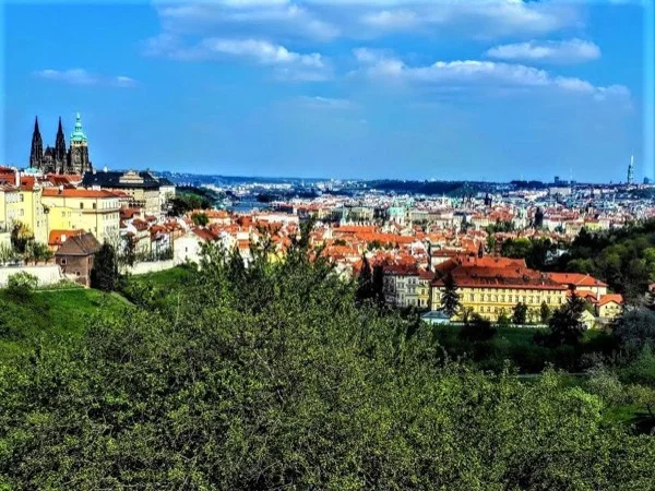 Half Day Everything Prague Classic Driving Tour (6 hours)