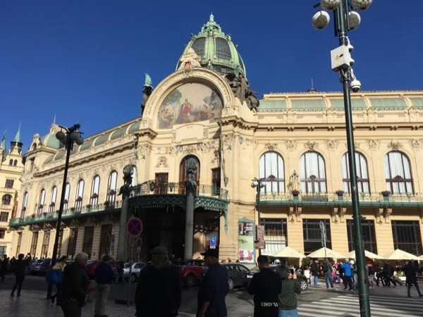 Art Nouveau Orientation Tour