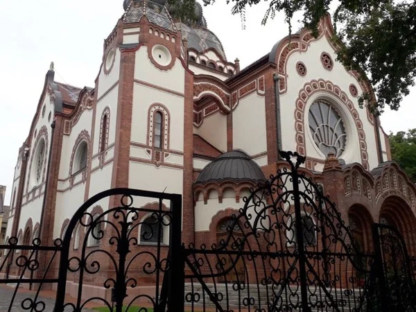 Art Nouveau: City of Subotica and Palić Lake