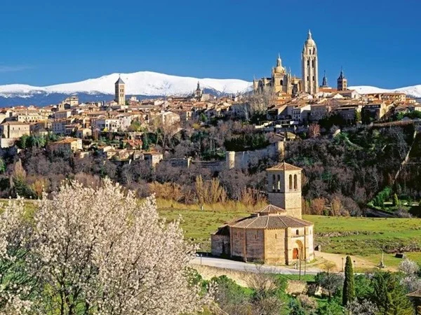 Do not miss a thing in Segovia on a Private Tour with Local Guide