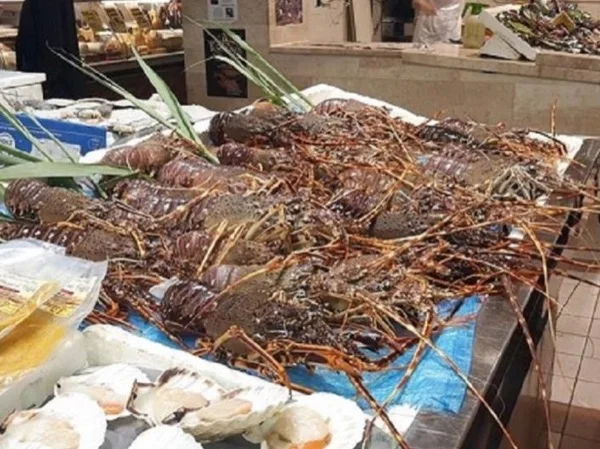 San Benedetto Market and Highlights of Cagliari Half Day Tour