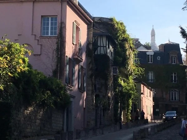 A Private Walking tour of Montmartre