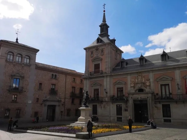 Walking Tour Highlights Madrid