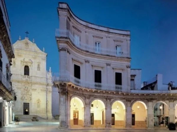 Tour of Itria Valley, Alberobello and Martina Franca from Taranto
