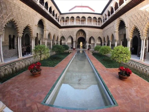Sevilla deluxe-Half day Private Experience