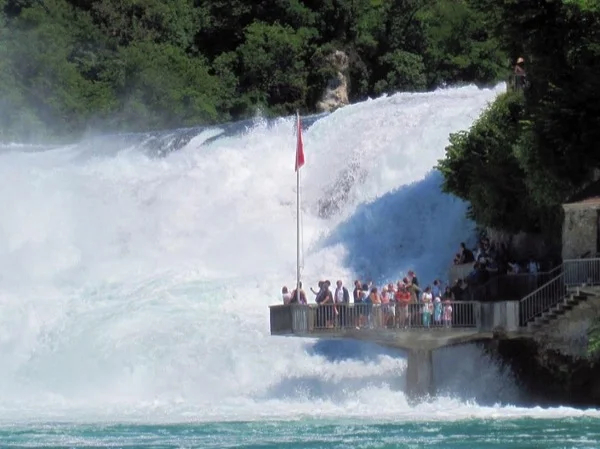 Chocolate Heaven, Hustle and Bustle, Swiss Nature and History all in a full-day private tour