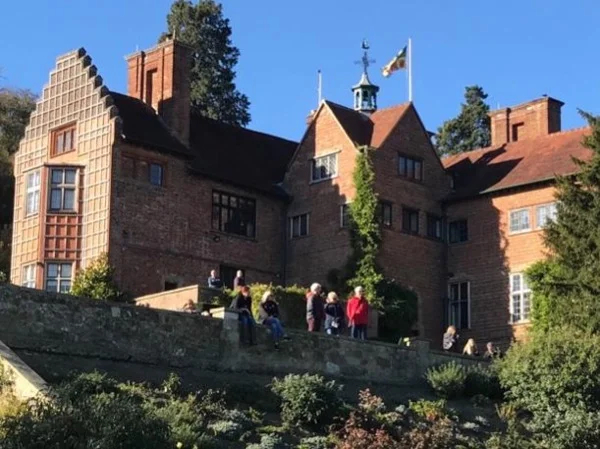 Churchill at Chartwell: One Day Private Driving Tour from London