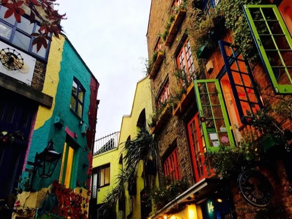 Secret London : Walking Tour of London's Secret Places