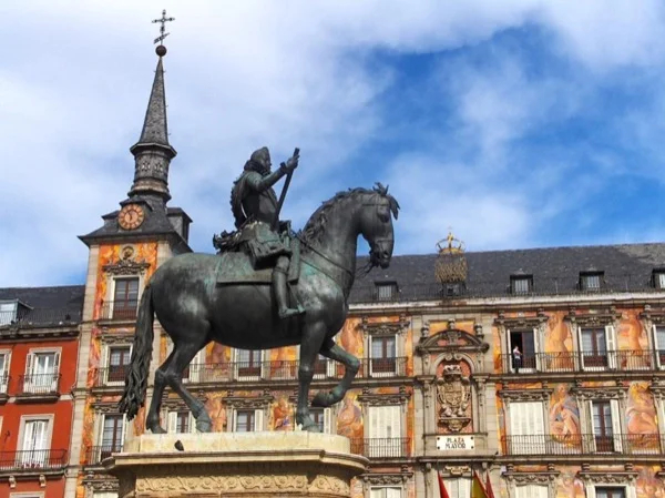 Monumental Madrid Tour