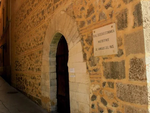 Discovering Medieval Madrid: Walking Tour