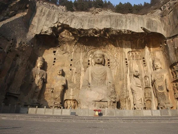 Highlights of Luoyang Private Tour Including Longmen Grottoes