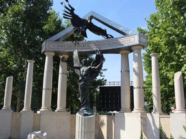 Budapest, Dictatorships Walking tour