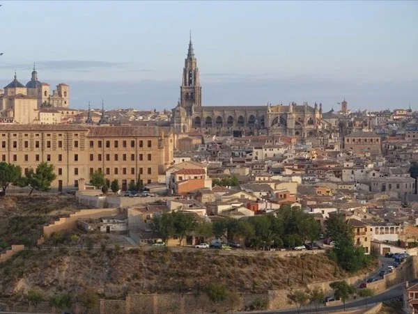 Toledo Highlights and hidden corners private Tour from Madrid