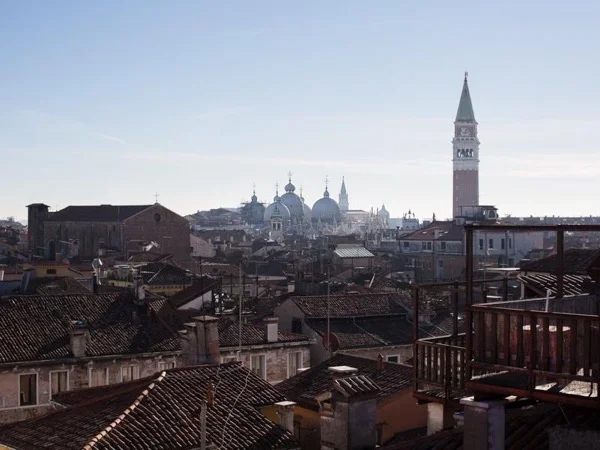 St. Mark's Square, Rialto Bridge & Dorsoduro; the artsy highlights of Venice