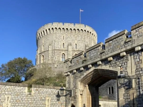 Private Heathrow Layover Windsor,Runnymede & Stonehenge