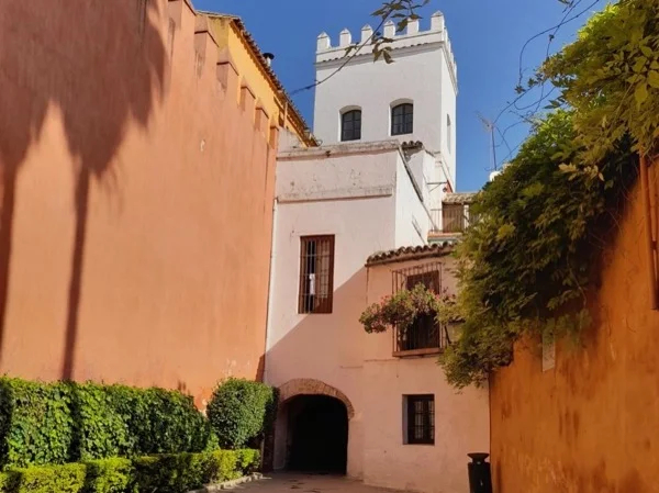 Santa Cruz: legends in the old Jewish quarter