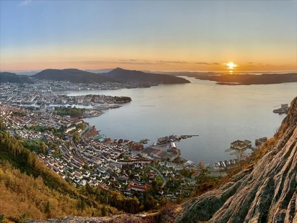 Hiking in Bergen Off The Beaten Tracks - Private Tour