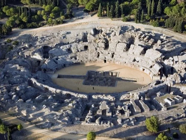 Private tour to Italica and Seville Highlights