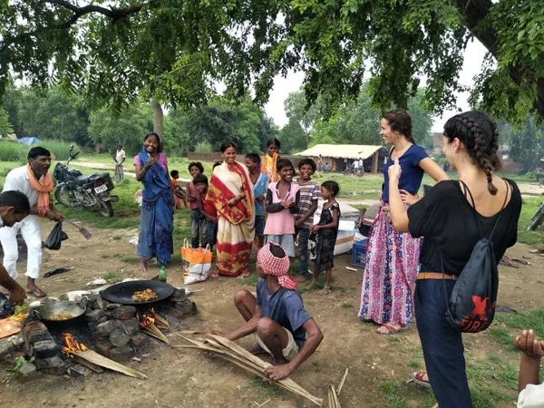 Full-day tour to discover Bodhgaya village and its local culture