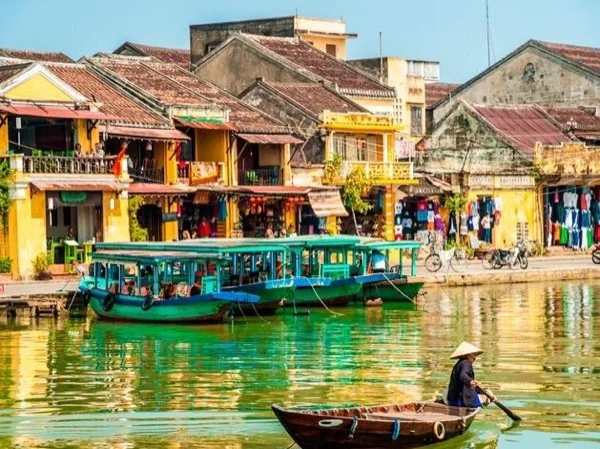 Da Nang city tour &amp; Hoi An ancient town: shore excursion trip: 2 gorgious cities for one day