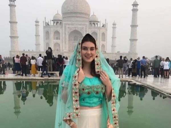Majestic Taj Mahal, an eternal symbol of love