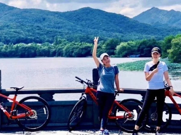 West Lake Cycling Tour