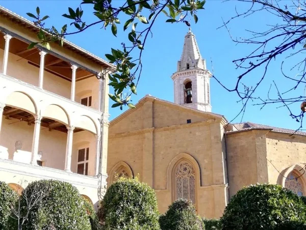 Renaissance Pienza and Val d'Orcia countryside with private transportation