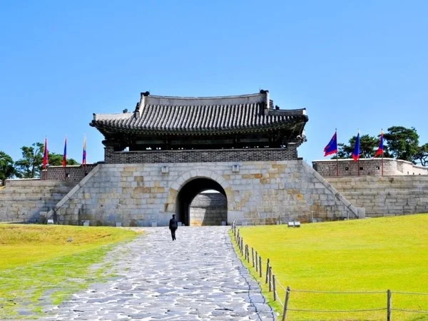 Full day tour for Korean Folk Village &amp; Suwon Hwaseong Fortress