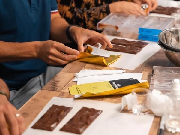 Make your own chocolate bars