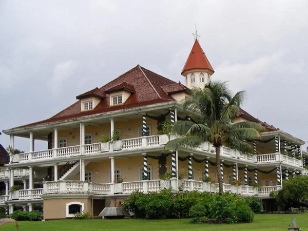 Papeete Town Private Half Day Walking Tour