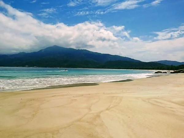 Lopes Mendes Hiking + Ilha Grande Highlights