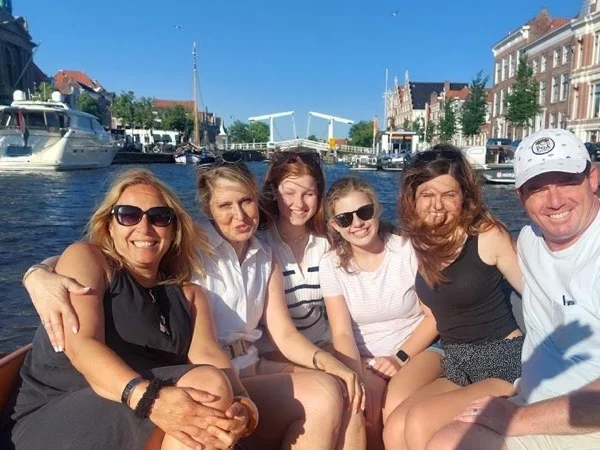 Private boat trip in Haarlem with tipical dutch fingerfood and drinks aperitif