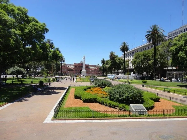 Walking tour in Buenos Aires.