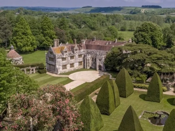 Portland shore excursion tour. Athelhampton House & Cerne Abbas Giant & Village