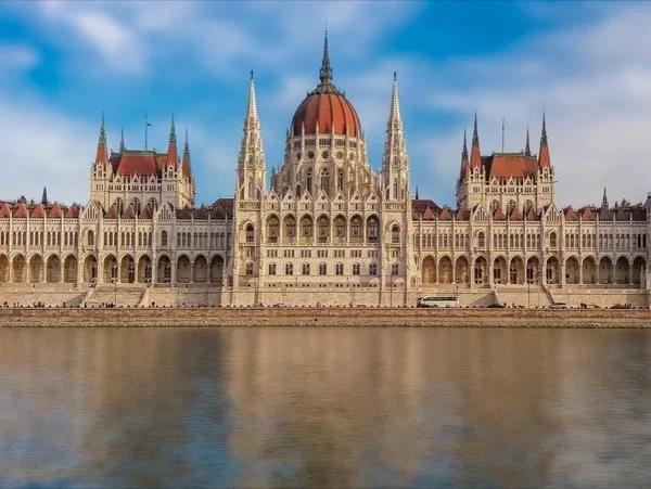 Highlights of Budapest by Minivan