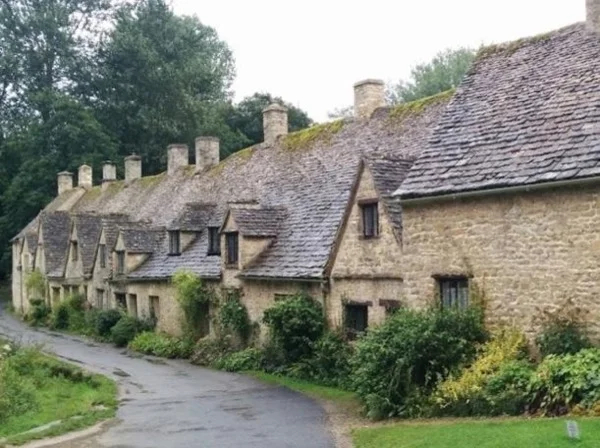 London to Historic Oxford and Picture Postcard Cotswolds