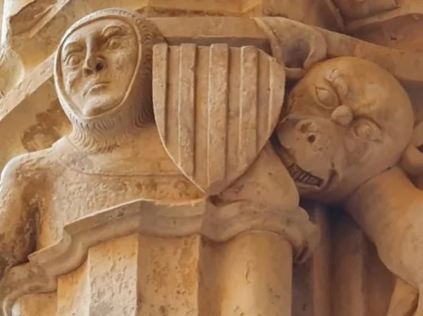 Travel 1000 years back in history: Santes Creus Monastery and Wine tasting