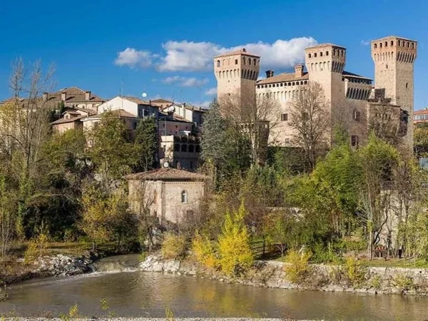 Tastes and castles of Emilia Romagna - Private Transportation